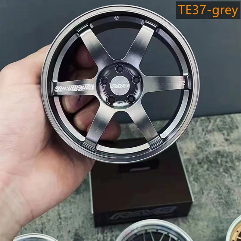 1:5 Scale Forged Wheel Model Set – Mini Alloy Rim Collectible with Display Stand