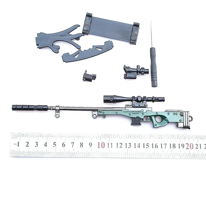 Miniature Alloy Model Keychain – Tactical Action Figure Accessory & Collectible Display Replica